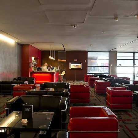 Vip Executive Arts Hotel 4*