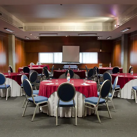 في.آي.بي إكزيكتيف أرتس 4*