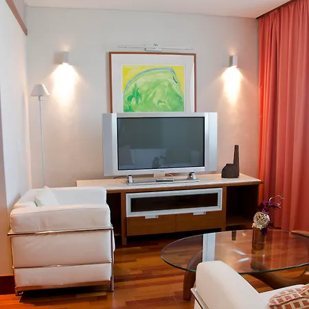 Hotell Vip Executive Arts 4*