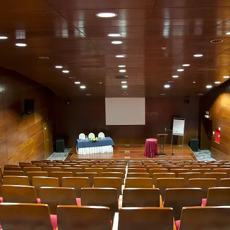 Hotell Vip Executive Arts 4*