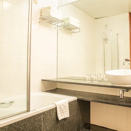 Vip Executive Arts Hotel