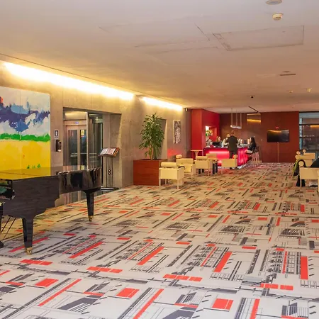 Vip Executive Arts מלון 4*